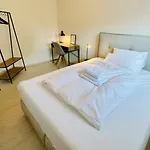Zentrales Apartment, Penzberg, 2 Schlafzimmer, Balkon, Parkplatz