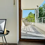 Zentrales Apartment, Penzberg, 2 Schlafzimmer, Balkon, Parkplatz *