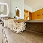 Zentrales Apartment, Penzberg, 2 Schlafzimmer, Balkon, Parkplatz *