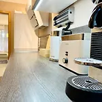 Zentrales Apartment, Penzberg, 2 Schlafzimmer, Balkon, Parkplatz