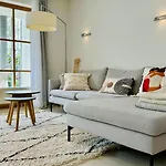 Zentrales Apartment, Penzberg, 2 Schlafzimmer, Balkon, Parkplatz Apartamento Penzberg