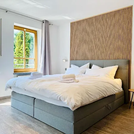 Alpenbasis Penzberg, 2-schlafzimmer, Work & Travel, Netflix, Parkplatz 公寓