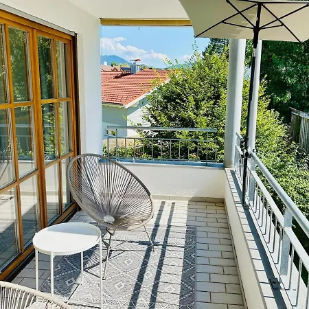Alpenbasis Penzberg, 2-schlafzimmer, Work & Travel, Netflix, Parkplatz * Penzberg