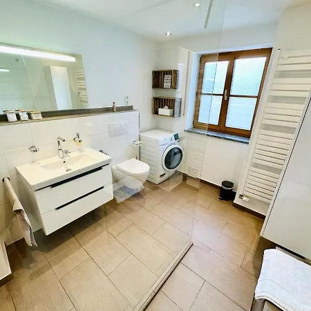 Zentrales Apartment, Penzberg, 2 Schlafzimmer, Balkon, Parkplatz Apartment Penzberg