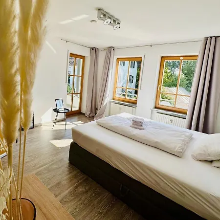 Alpenbasis Penzberg, 2-schlafzimmer, Work & Travel, Netflix, Parkplatz * Penzberg